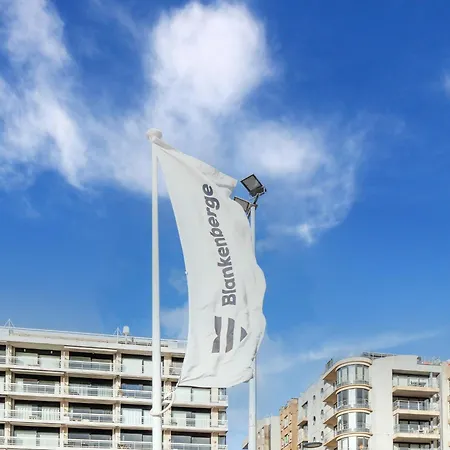 Апартаменты Flat By The Seaside With Stunning Ocean Views, Cleaning Included Бланкенберге