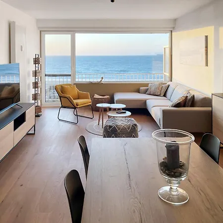 Апартаменты Flat By The Seaside With Stunning Ocean Views, Cleaning Included Бланкенберге